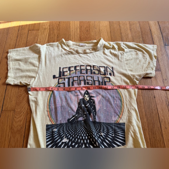 80s Vintage Jefferson Starship Modern Times Yellow Graphic T - Picture 9 of 9